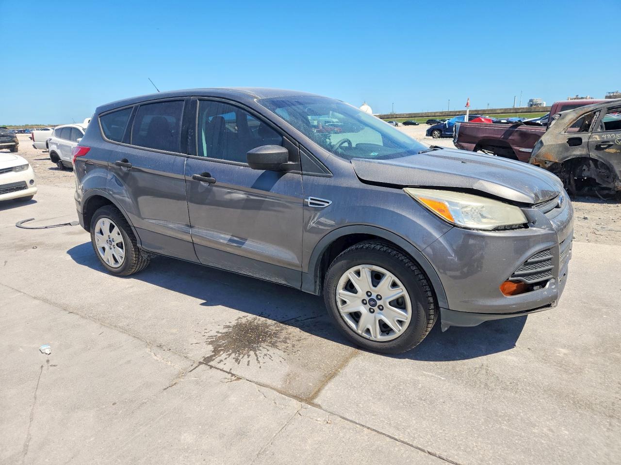 2014 FORD ESCAPE S photo 4
