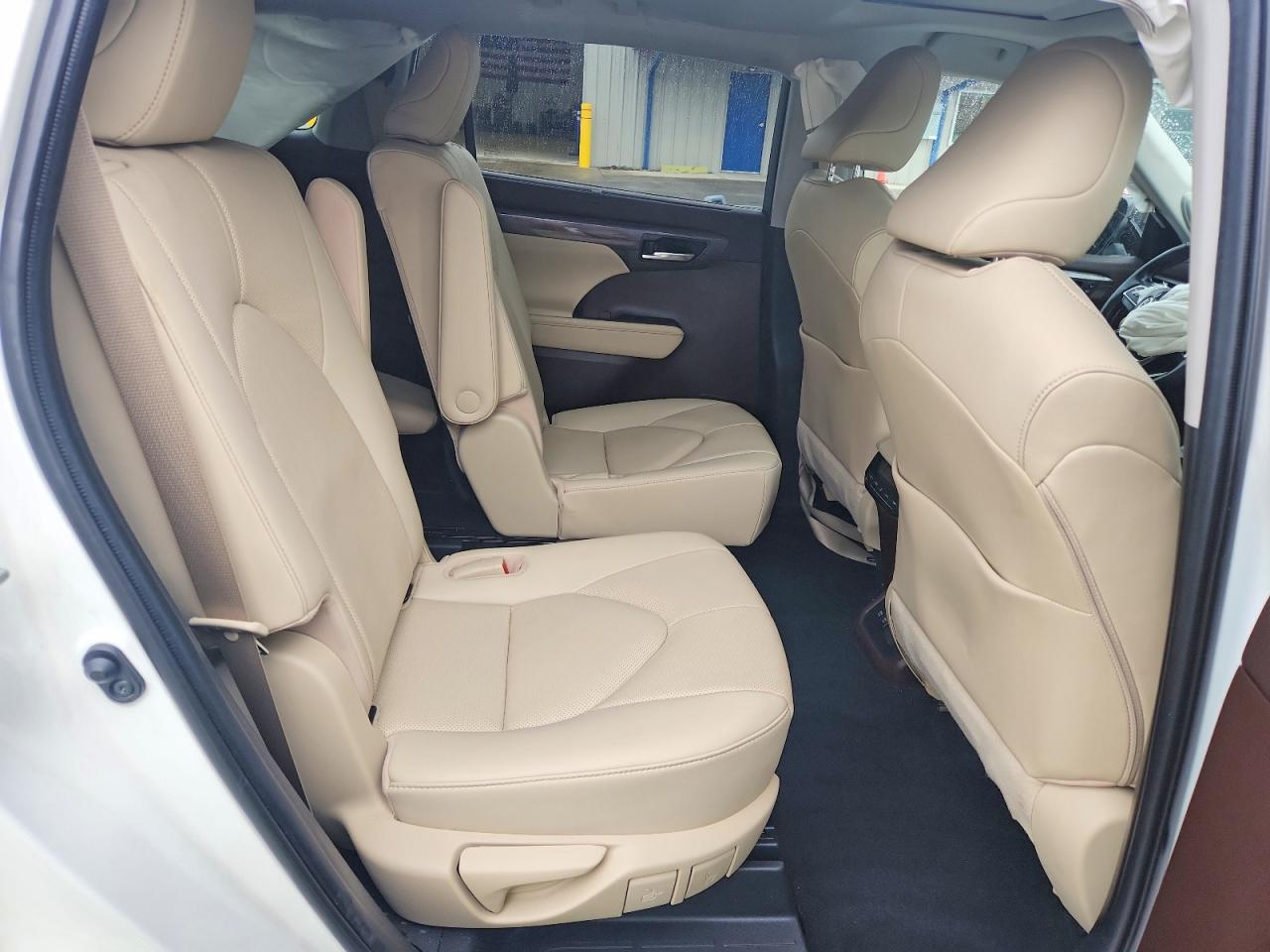 2020 TOYOTA HIGHLANDER LIMITED photo 21