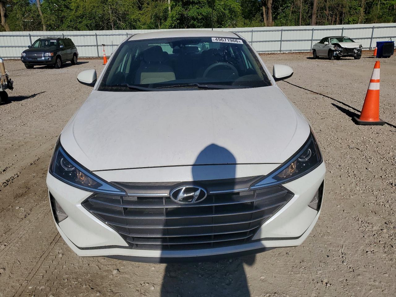 2020 HYUNDAI ELANTRA SEL photo 9