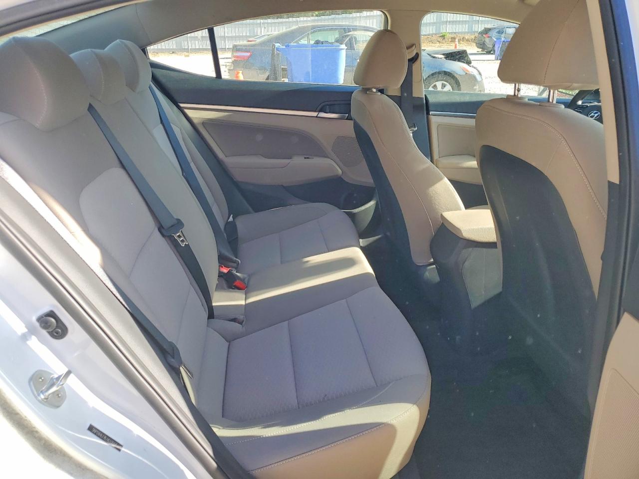 2020 HYUNDAI ELANTRA SEL photo 19