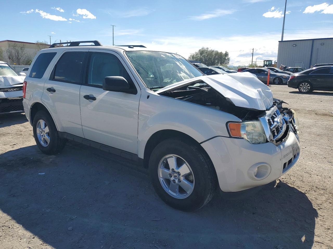 2011 FORD ESCAPE XLT photo 7