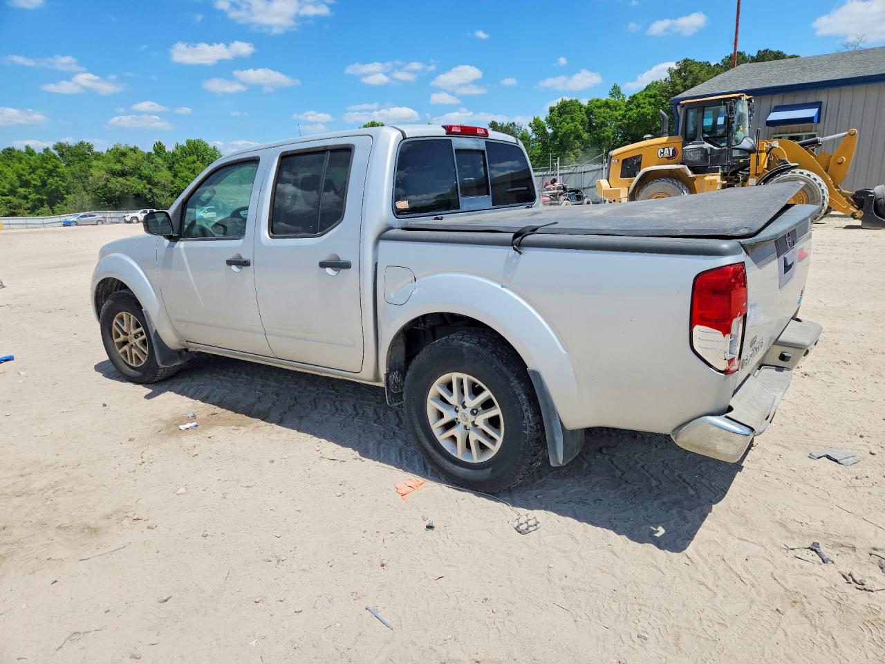 2017 NISSAN FRONTIER SV photo 3
