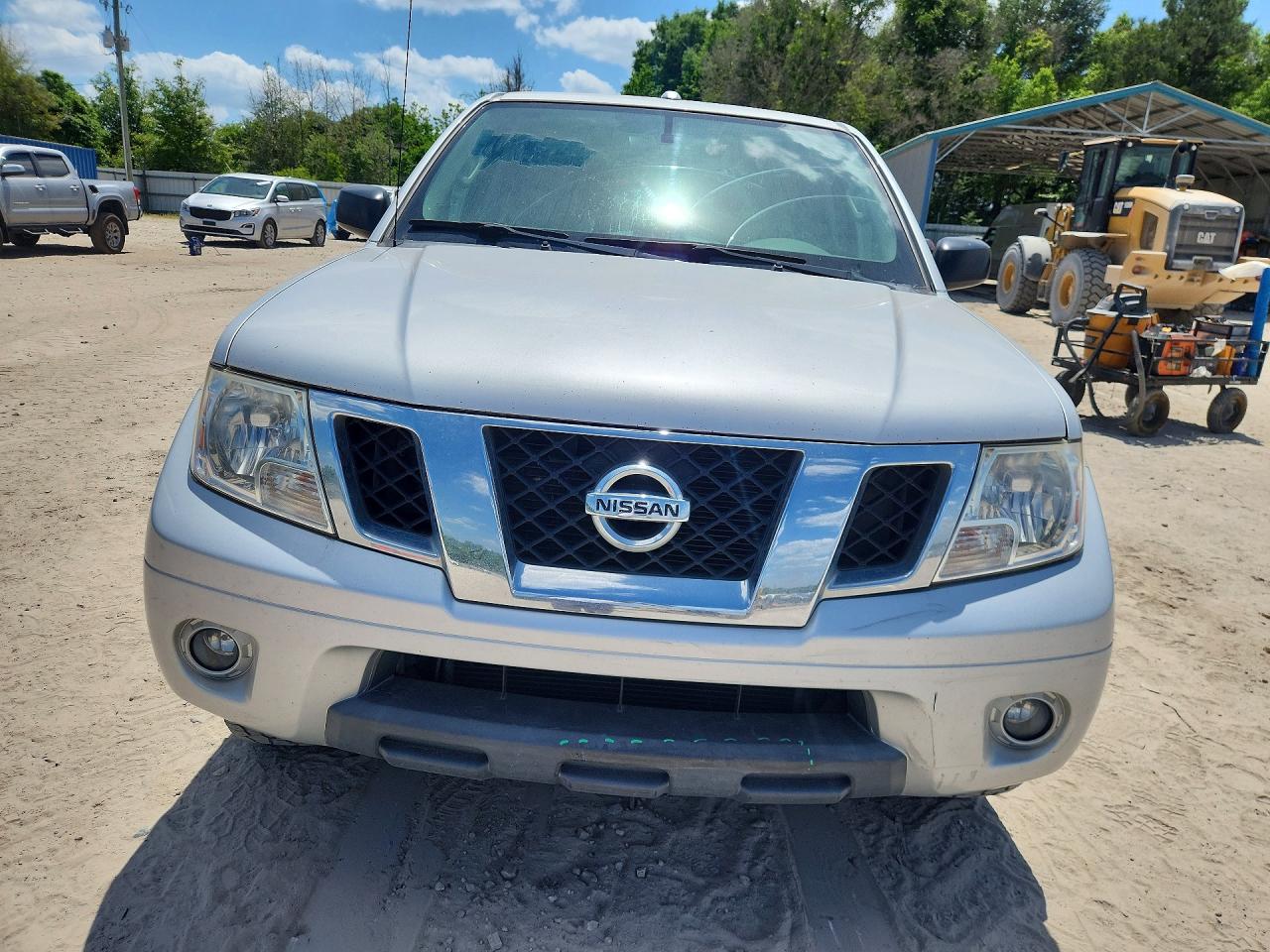2017 NISSAN FRONTIER SV photo 9