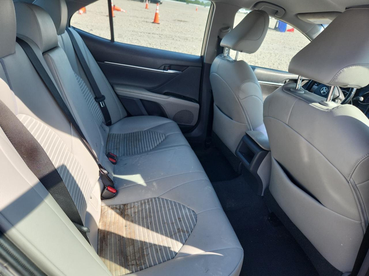 2018 TOYOTA CAMRY SE photo 28