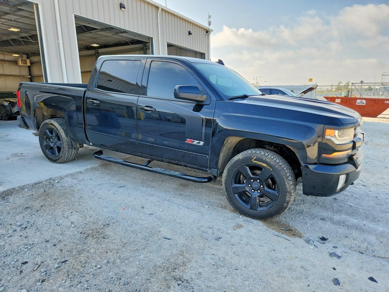 2017 CHEVROLET SILVERADO K1500 LT photo 7