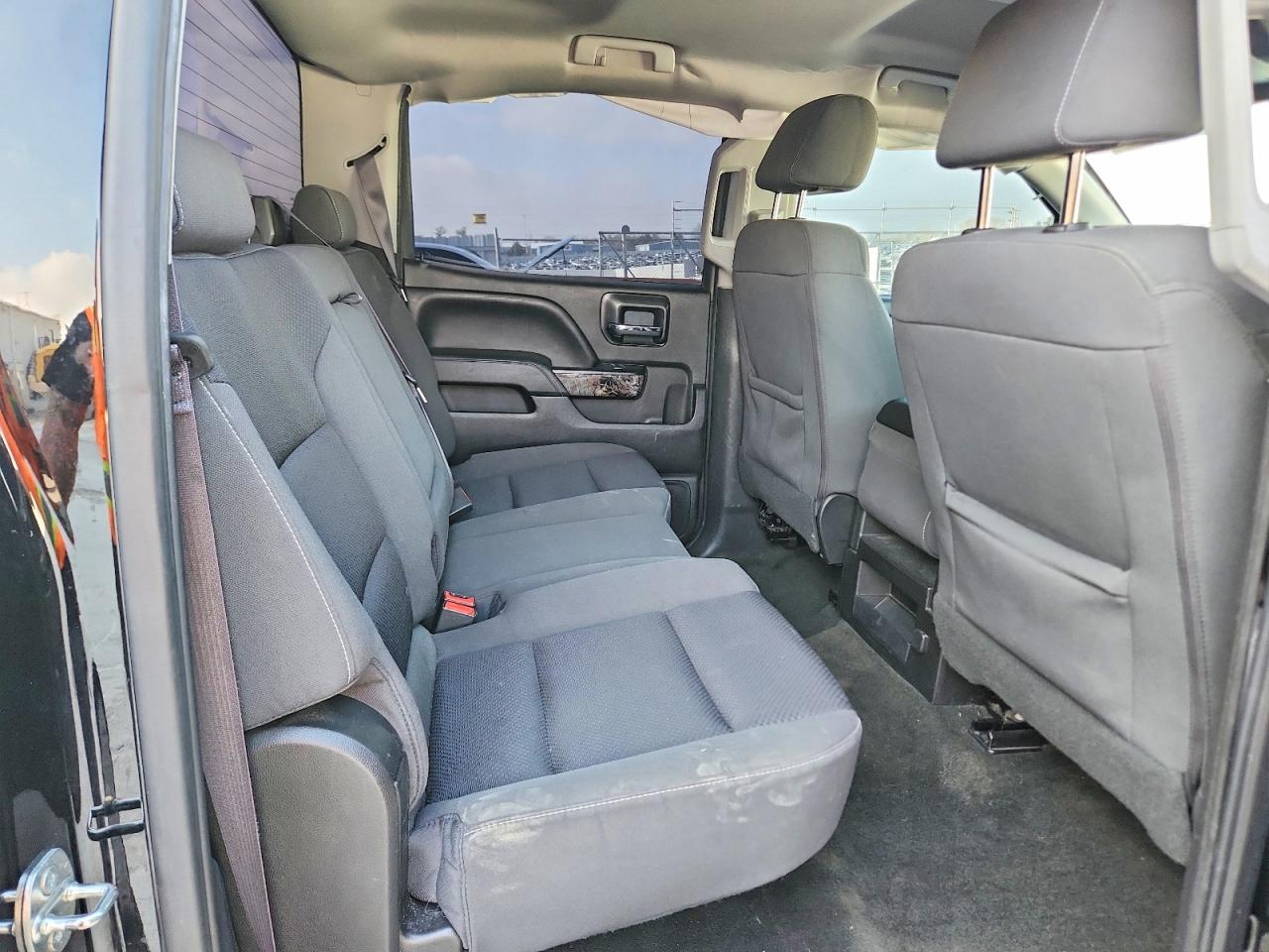 2017 CHEVROLET SILVERADO K1500 LT photo 19