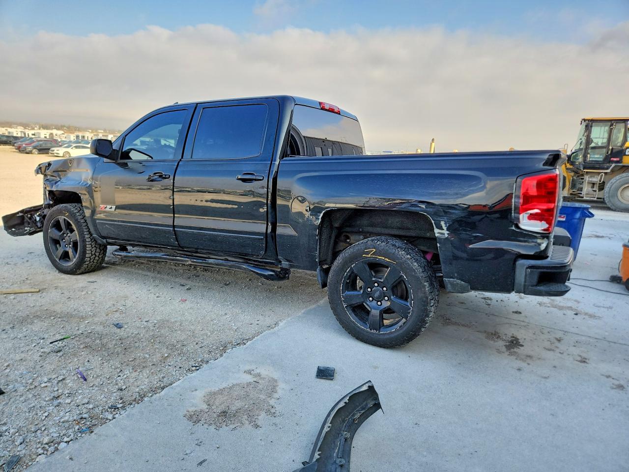 2017 CHEVROLET SILVERADO K1500 LT photo 3