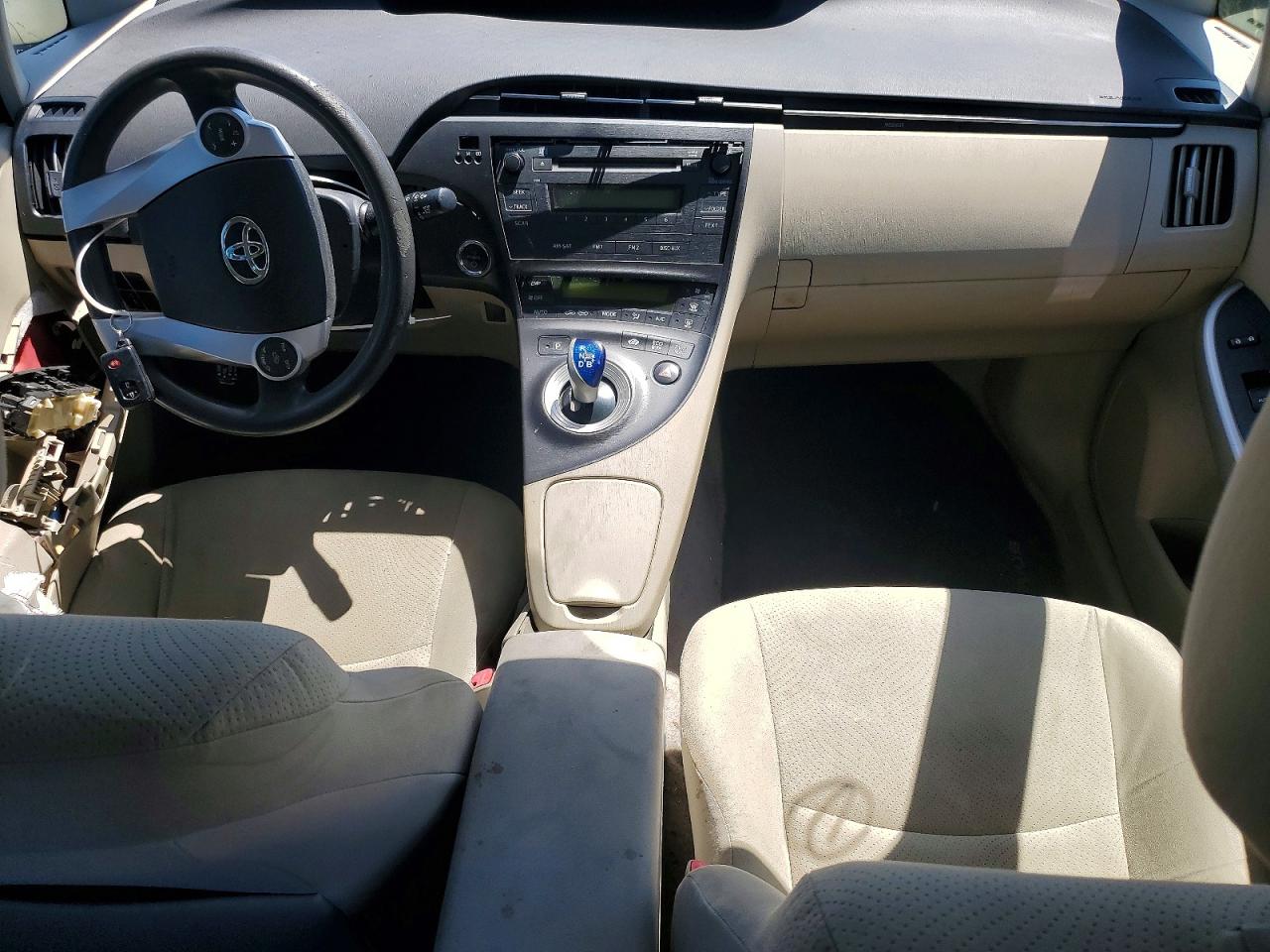 2011 TOYOTA PRIUS TWO photo 15