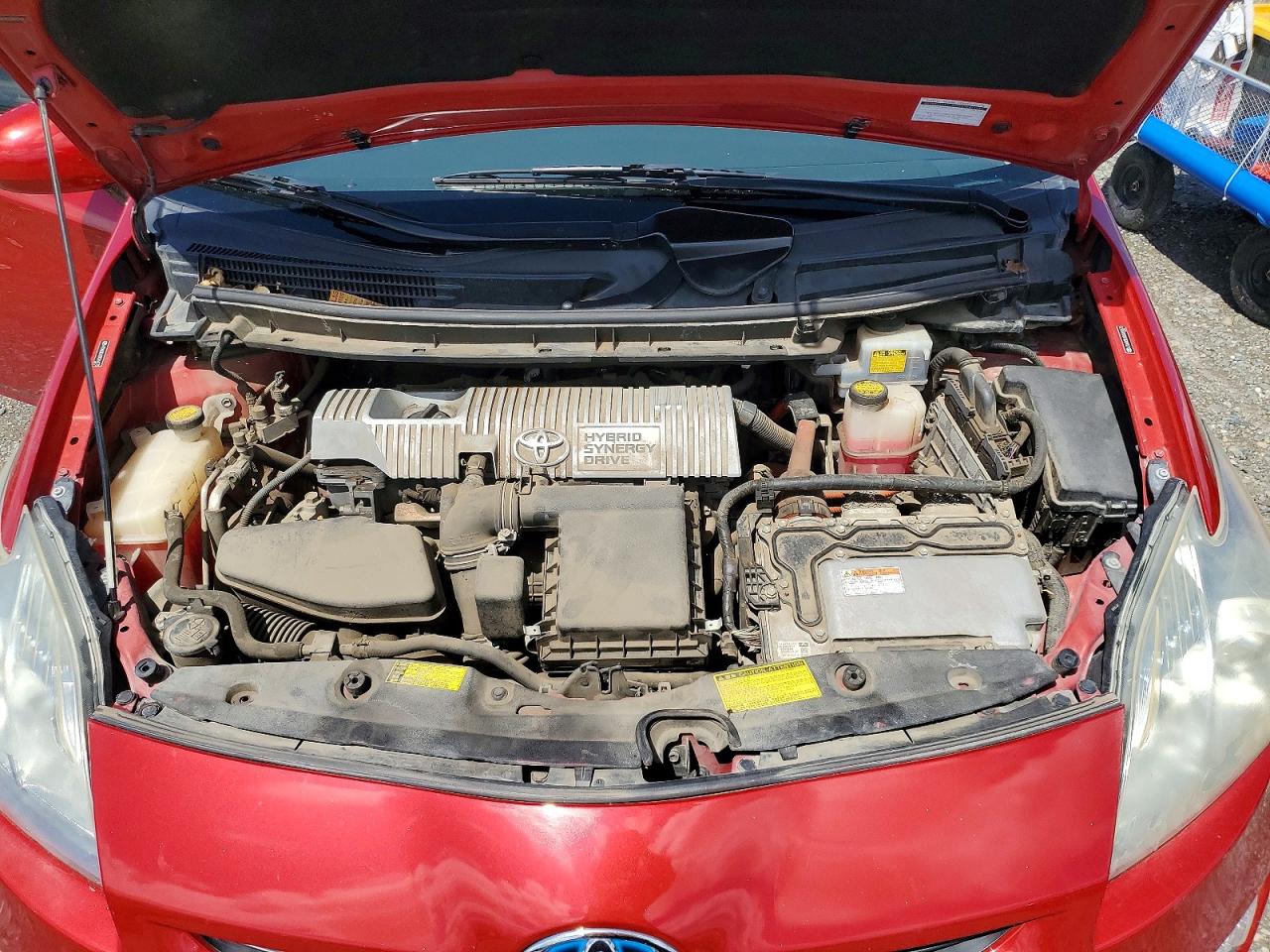 2011 TOYOTA PRIUS TWO photo 21
