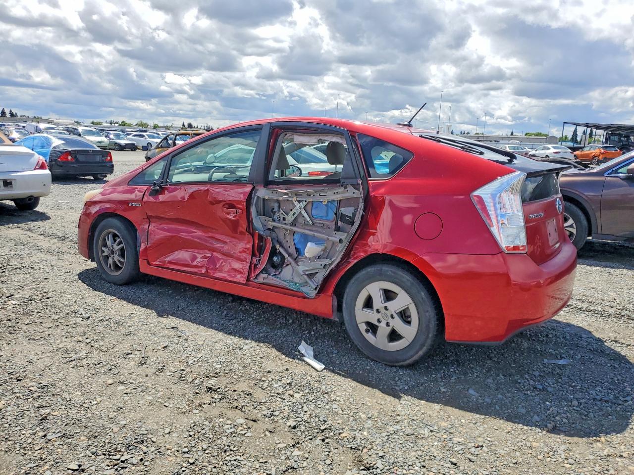 2011 TOYOTA PRIUS TWO photo 3