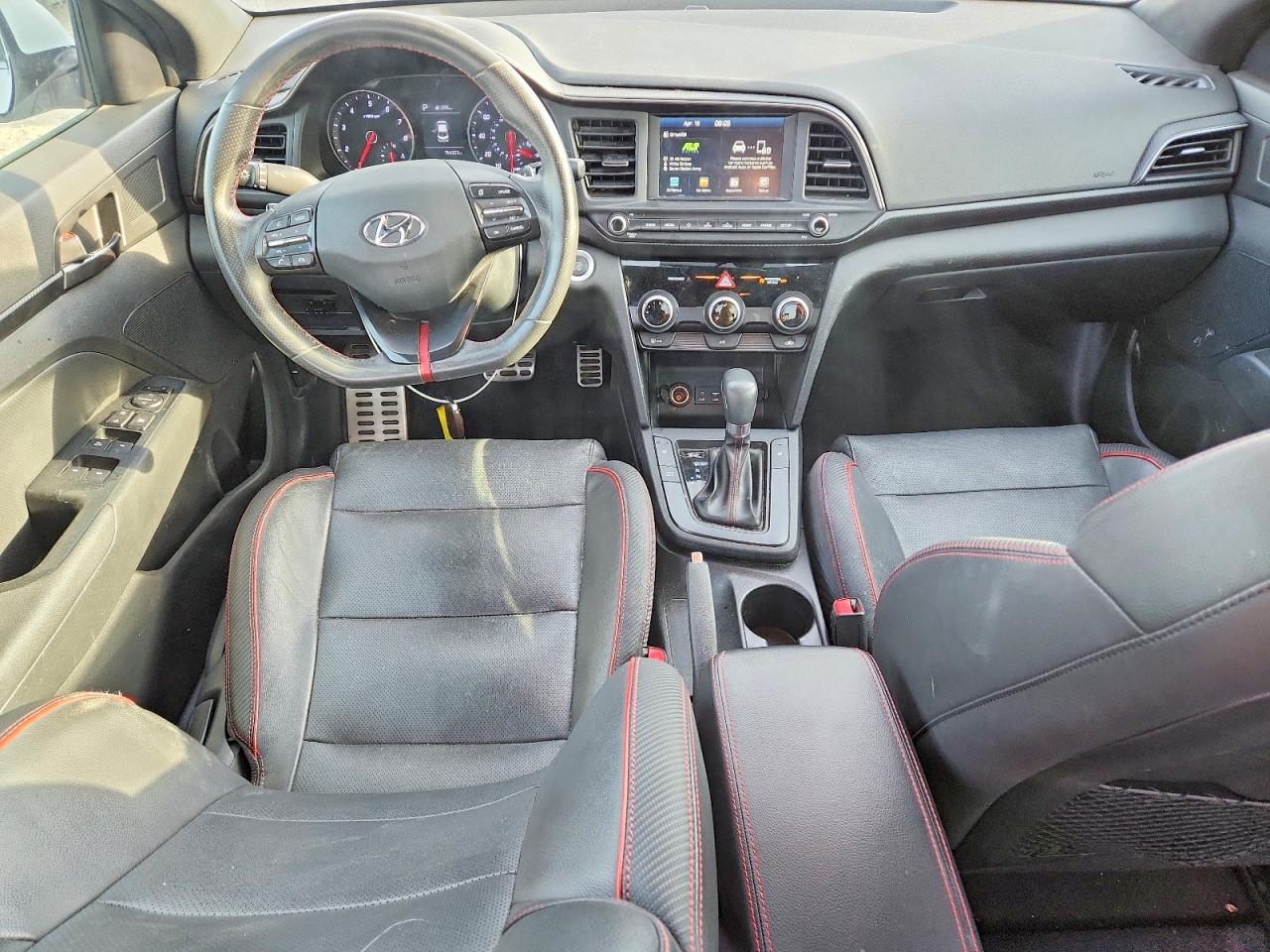 2019 HYUNDAI ELANTRA photo 22