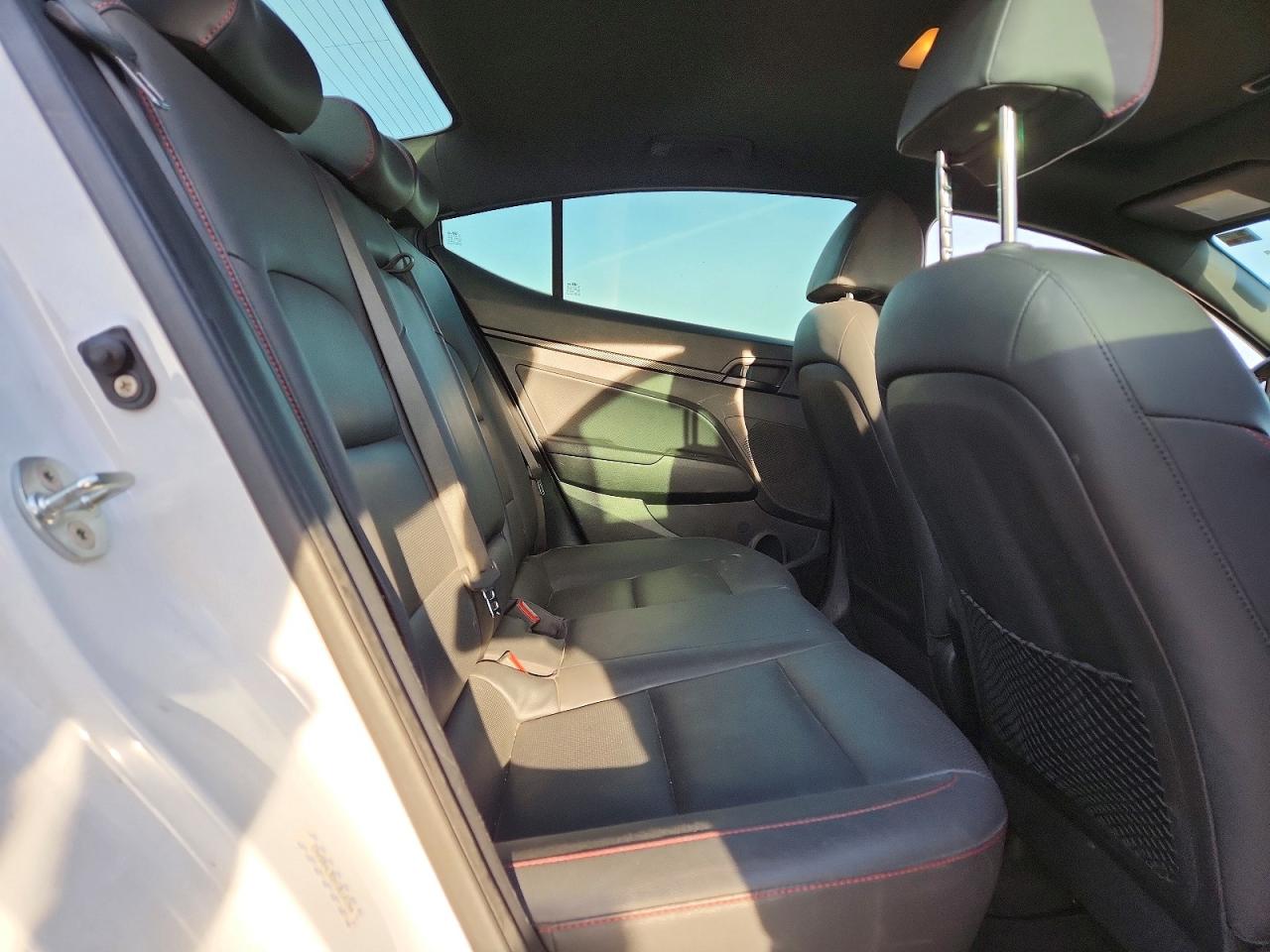 2019 HYUNDAI ELANTRA photo 28