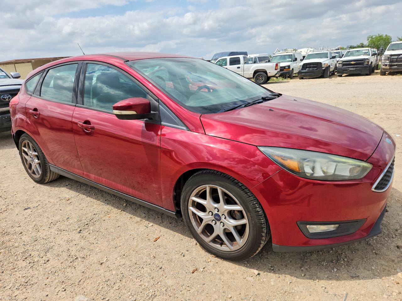 2015 FORD FOCUS SE photo 7