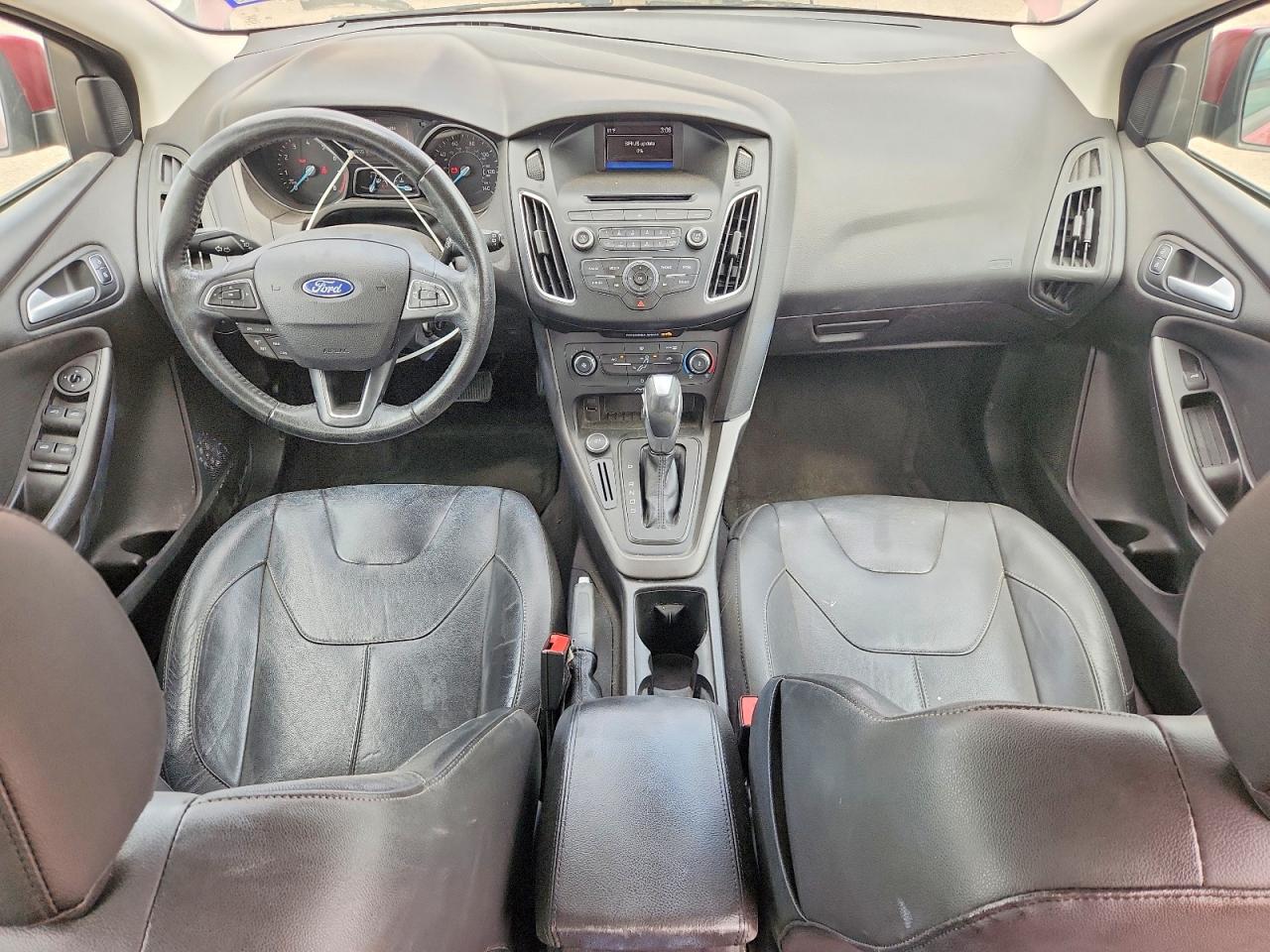 2015 FORD FOCUS SE photo 15