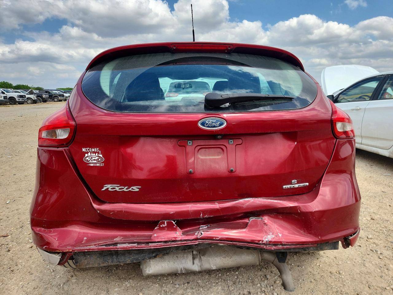2015 FORD FOCUS SE photo 11