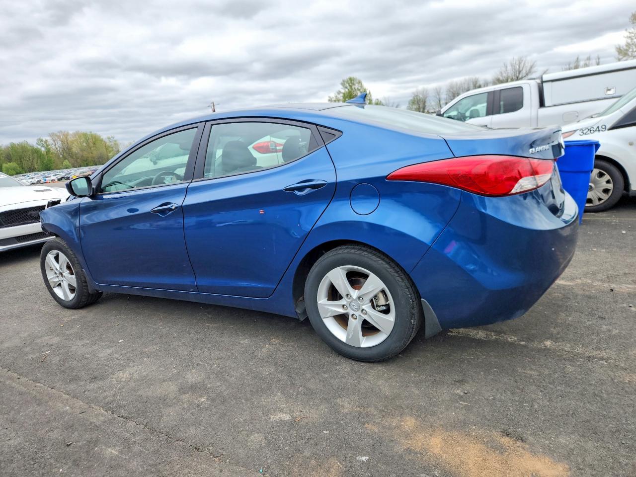 2013 HYUNDAI ELANTRA GLS photo 3