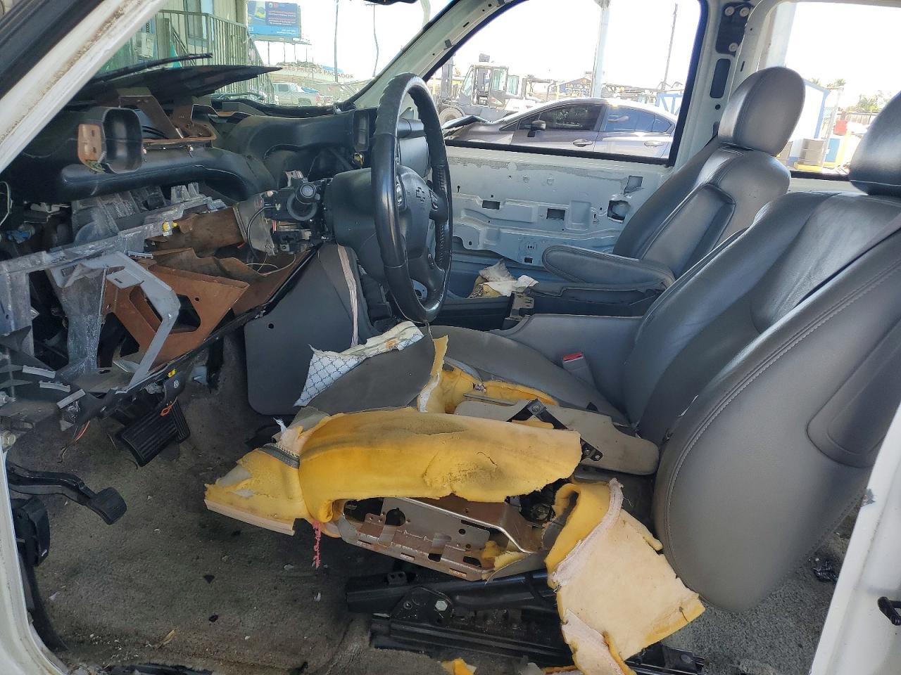 2003 CHEVROLET SUBURBAN C1500 photo 13