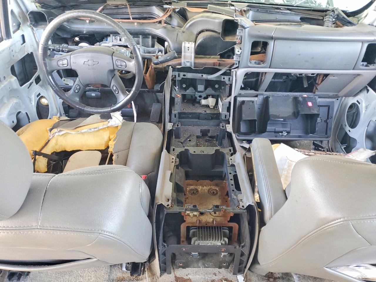 2003 CHEVROLET SUBURBAN C1500 photo 15