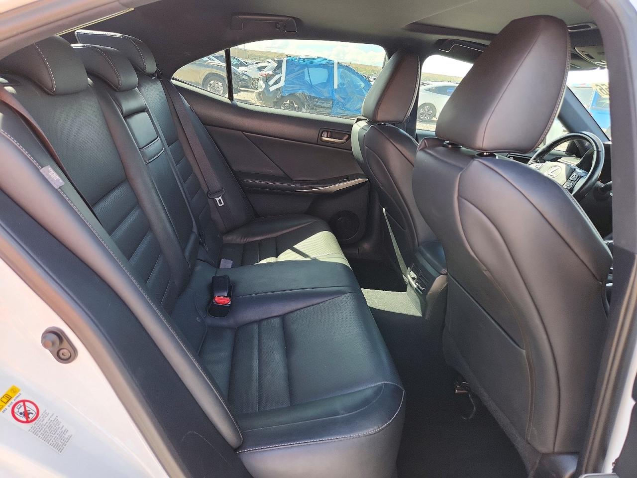 2017 LEXUS IS 300 photo 19
