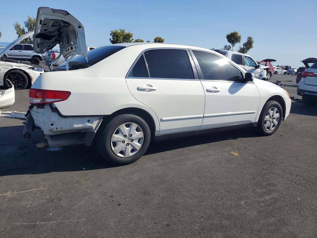 2003 HONDA ACCORD LX photo 5