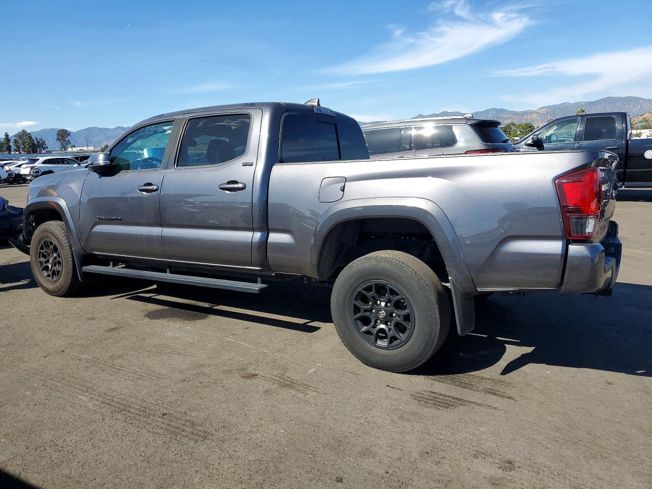 2022 TOYOTA TACOMA SR5 V6 photo 3