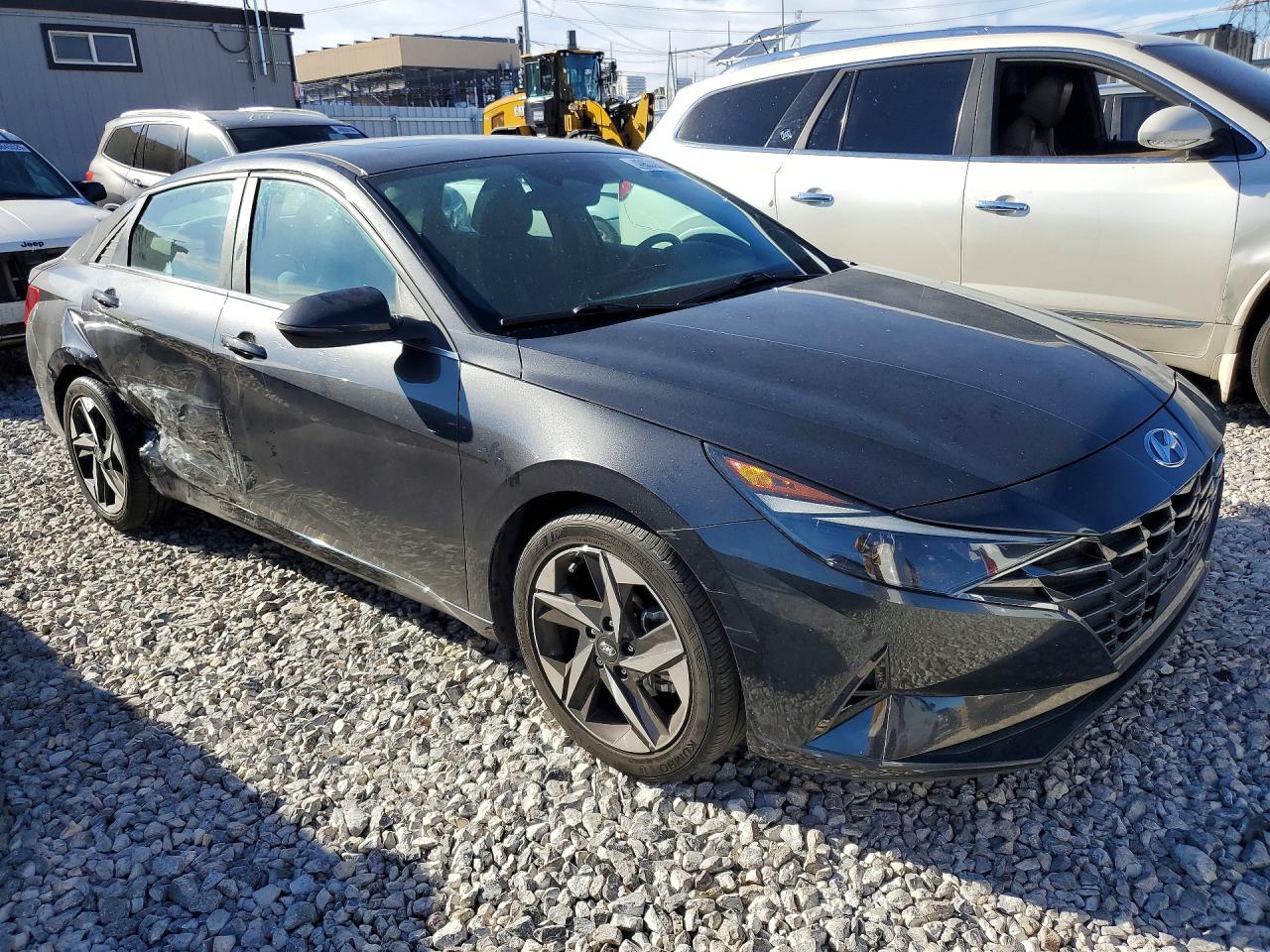 2022 HYUNDAI ELANTRA SEL photo 4