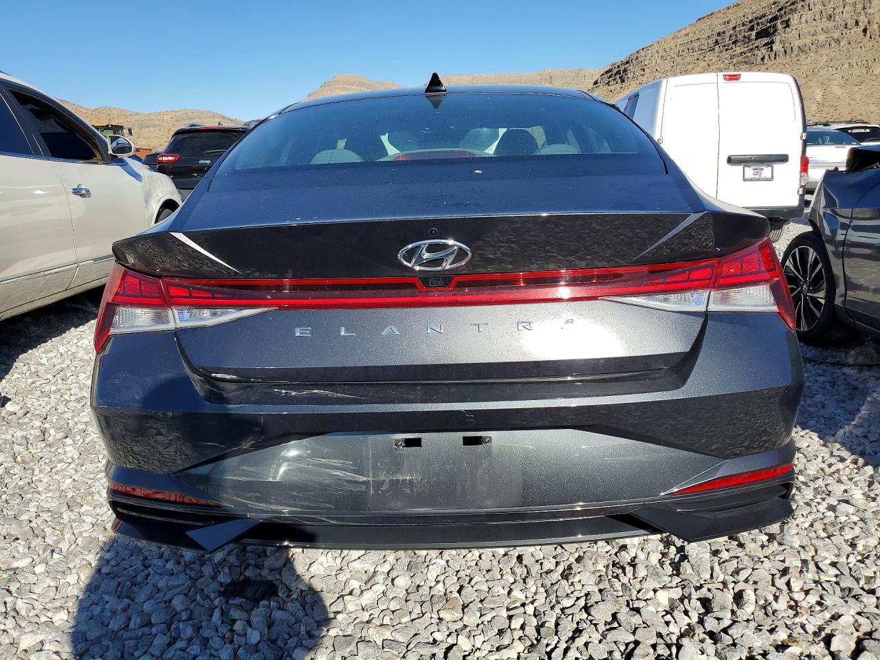 2022 HYUNDAI ELANTRA SEL photo 6