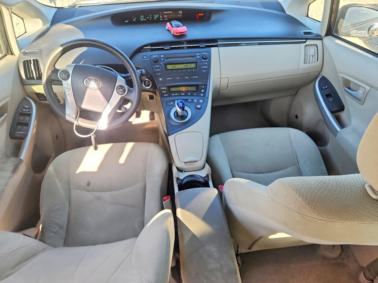2011 TOYOTA PRIUS THREE photo 22
