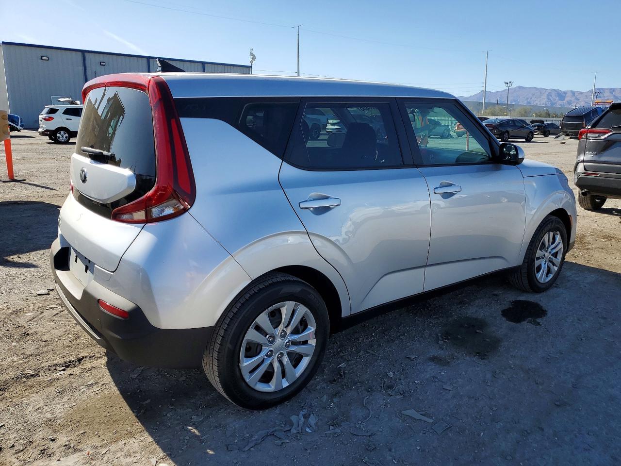 2020 KIA SOUL LX photo 5