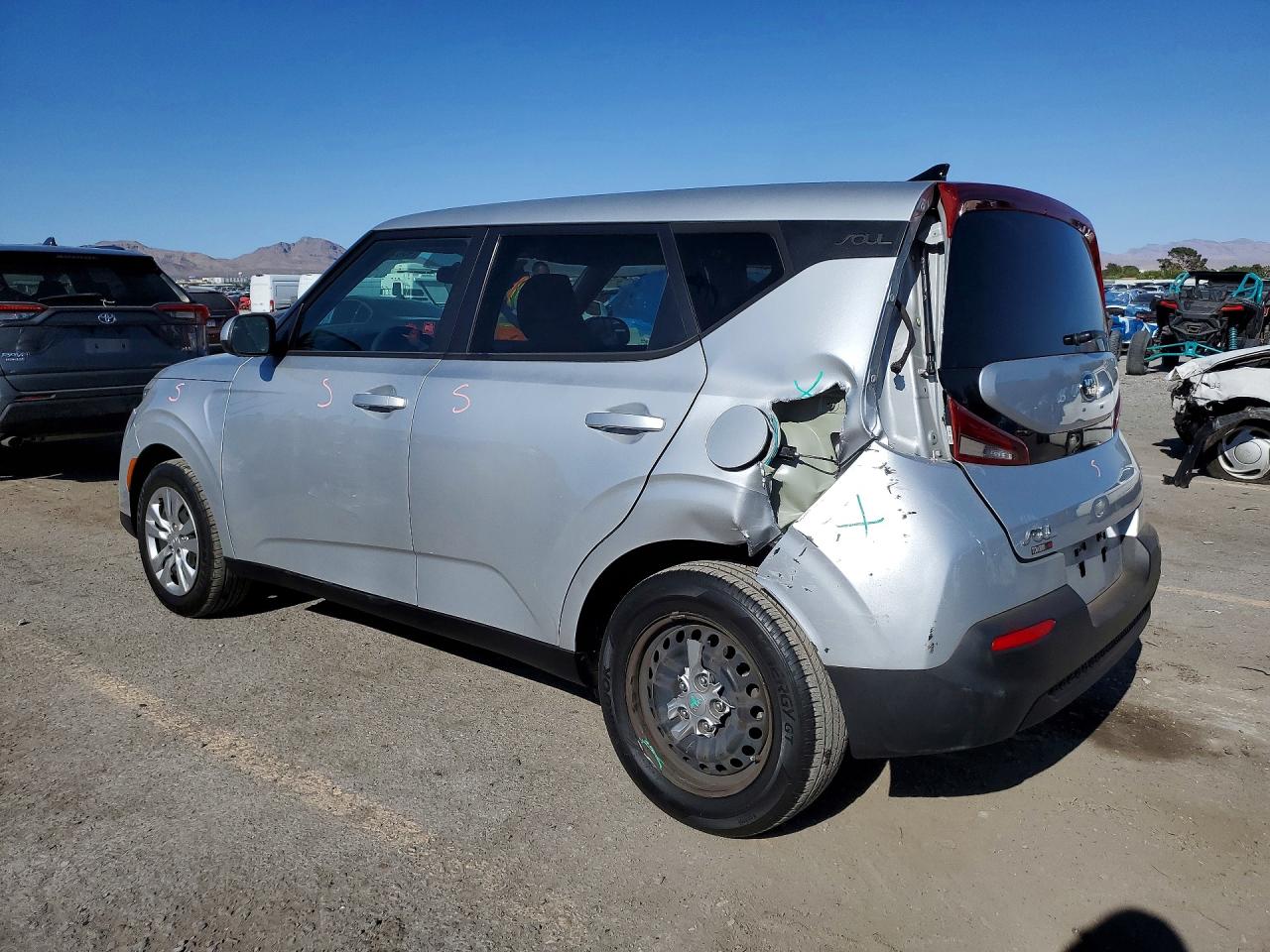 2020 KIA SOUL LX photo 3