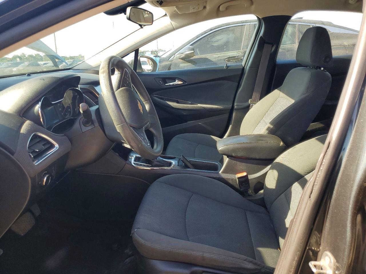 2017 CHEVROLET CRUZE LT photo 13