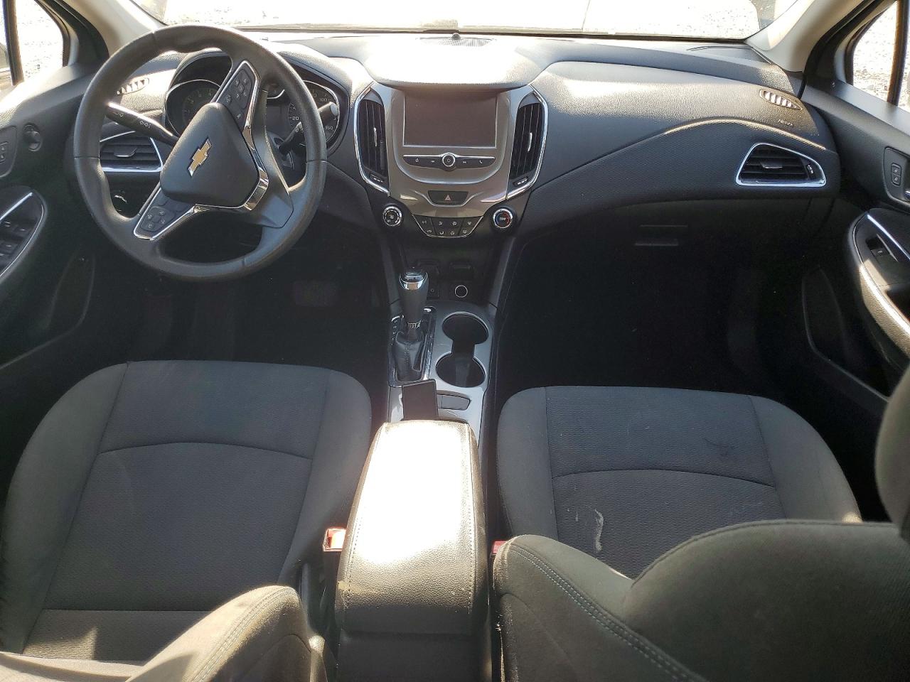 2017 CHEVROLET CRUZE LT photo 15