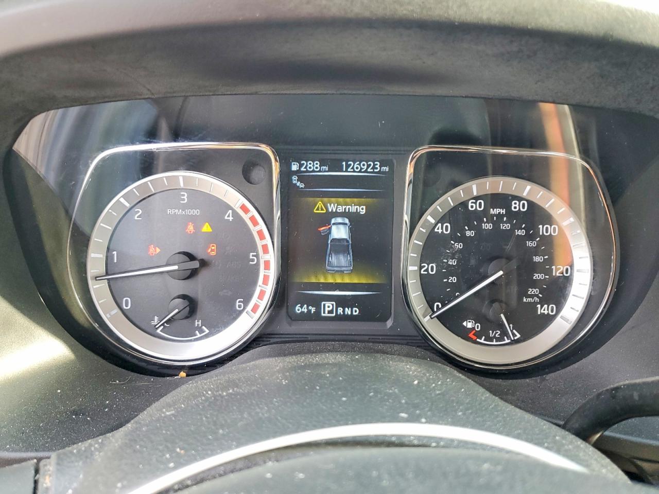2016 NISSAN TITAN XD SL photo 17