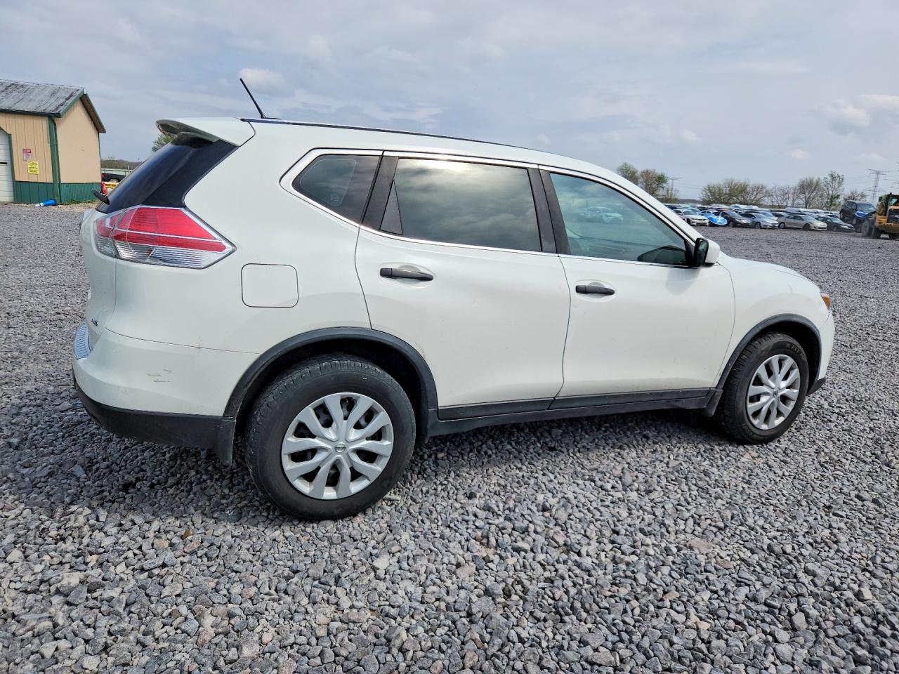 2016 NISSAN ROGUE S photo 7