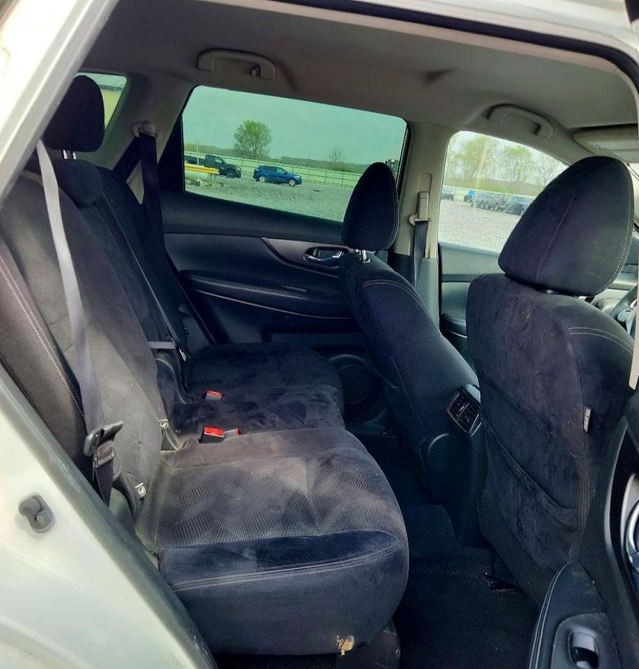 2016 NISSAN ROGUE S photo 28