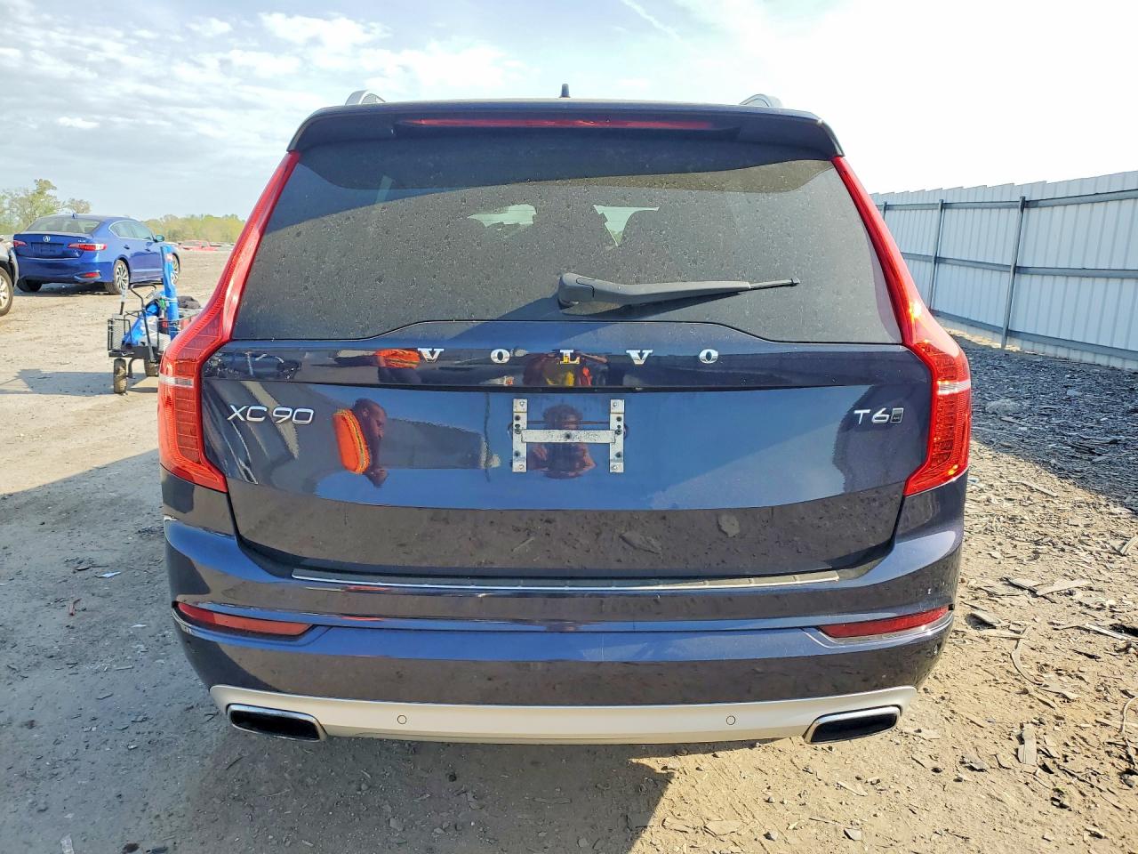 2019 VOLVO XC90 T6 MOMENTUM photo 11