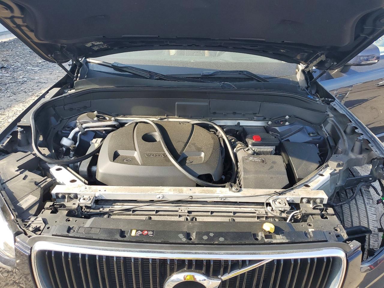 2019 VOLVO XC90 T6 MOMENTUM photo 23