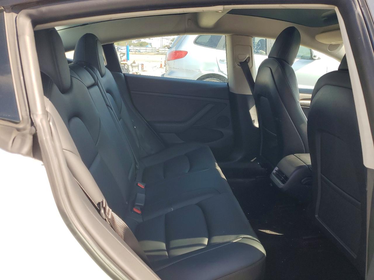 2022 TESLA MODEL 3 photo 10