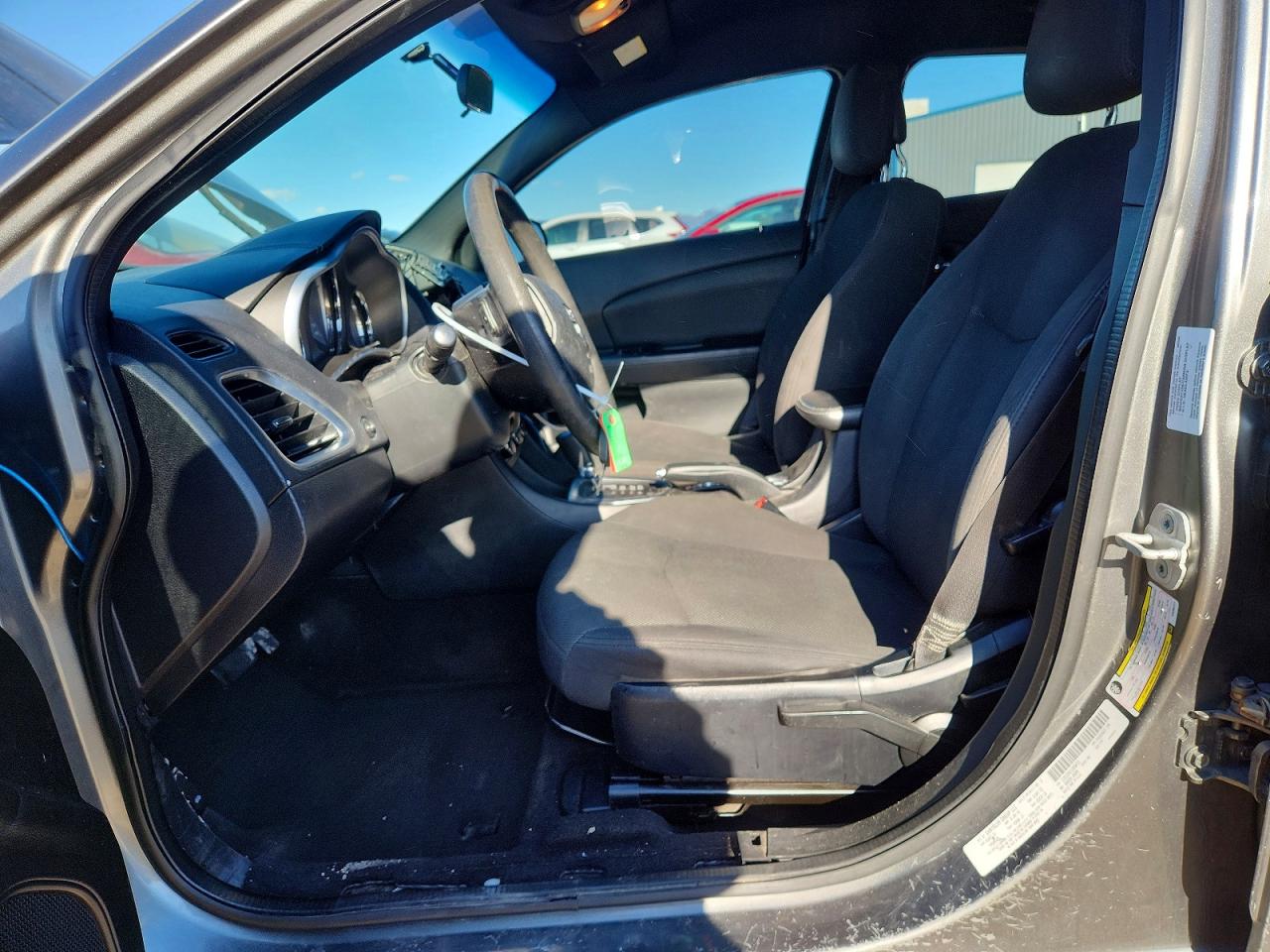 2012 DODGE AVENGER SE photo 13