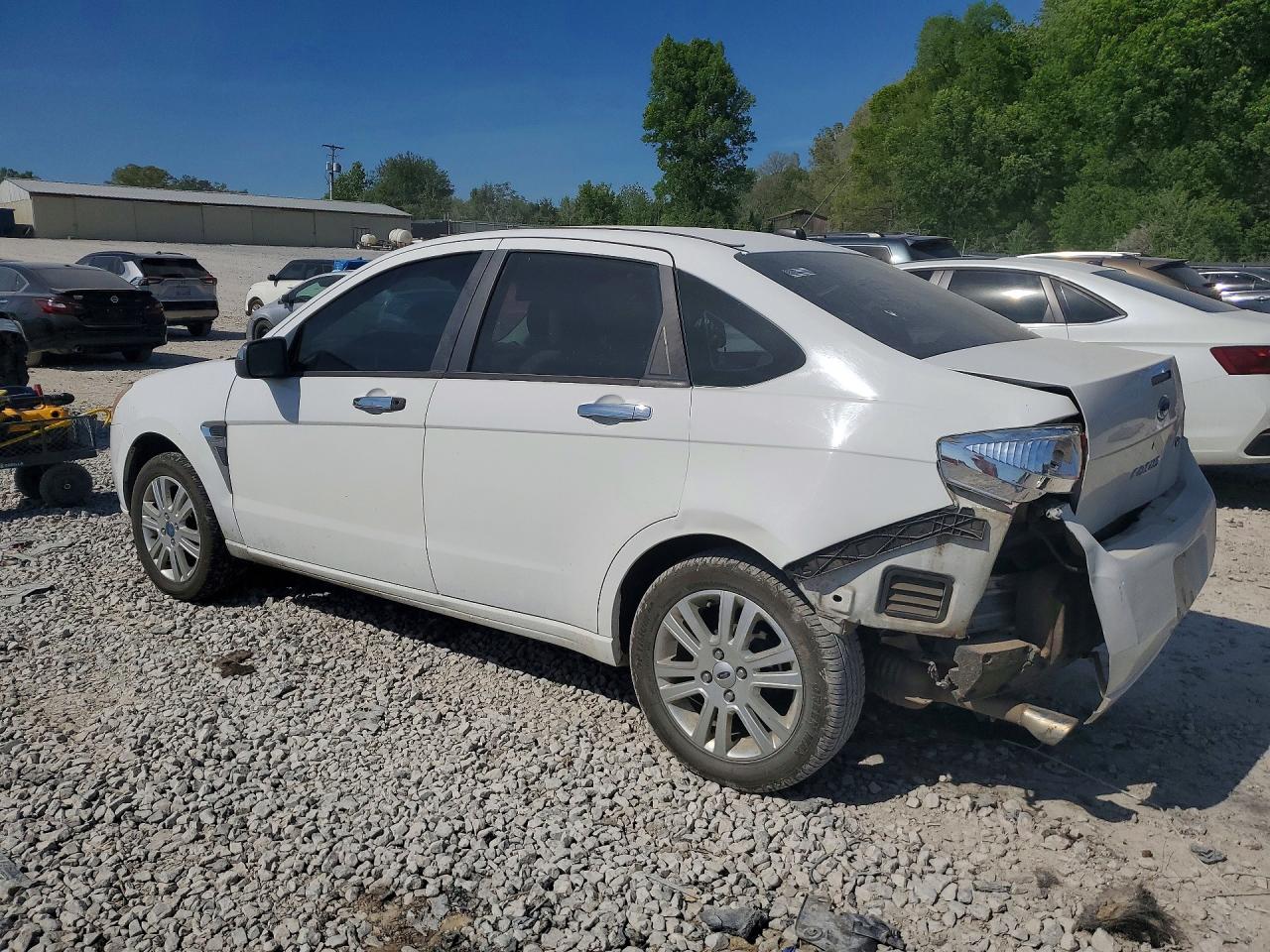 2008 FORD FOCUS SE photo 4