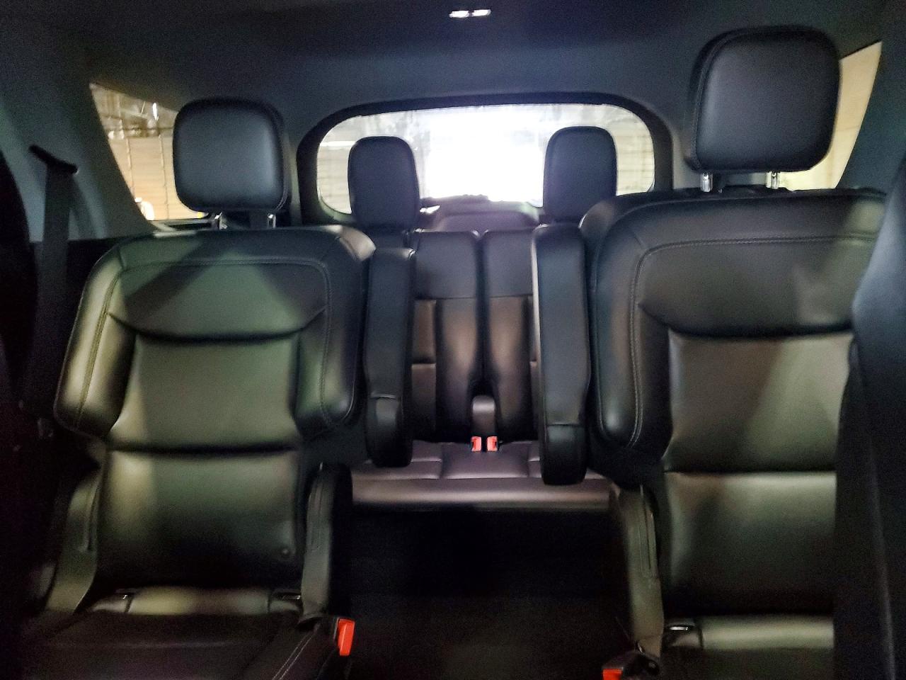 2023 FORD EXPLORER XLT photo 19
