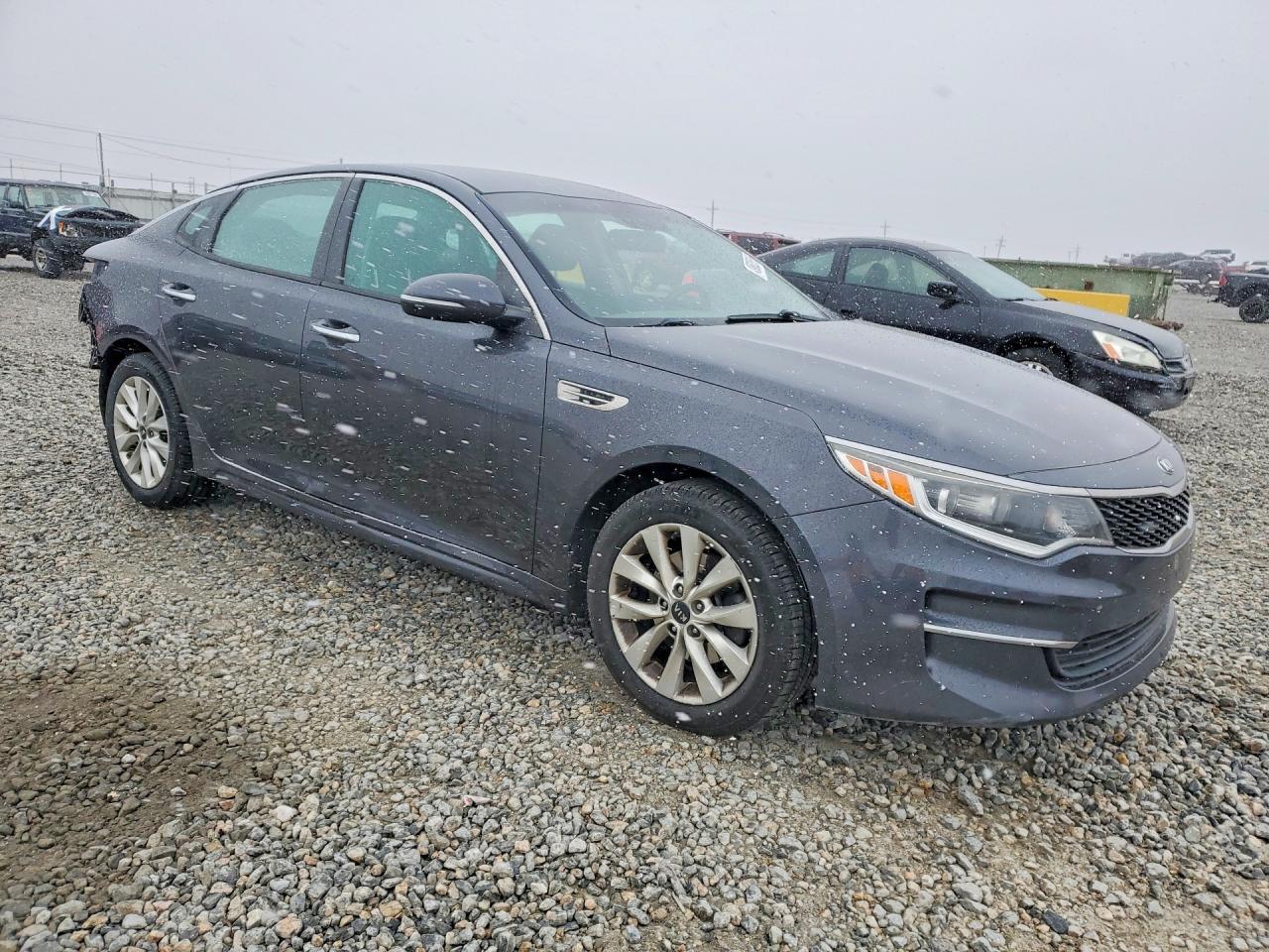 2017 KIA OPTIMA LX photo 10