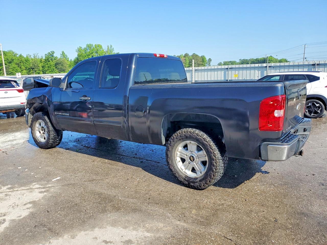 2009 CHEVROLET SILVERADO K1500 LT photo 3