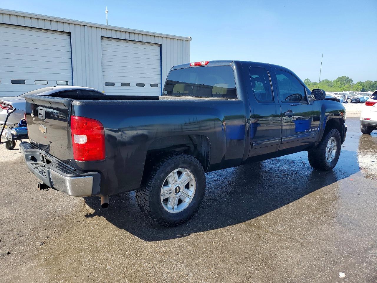 2009 CHEVROLET SILVERADO K1500 LT photo 5