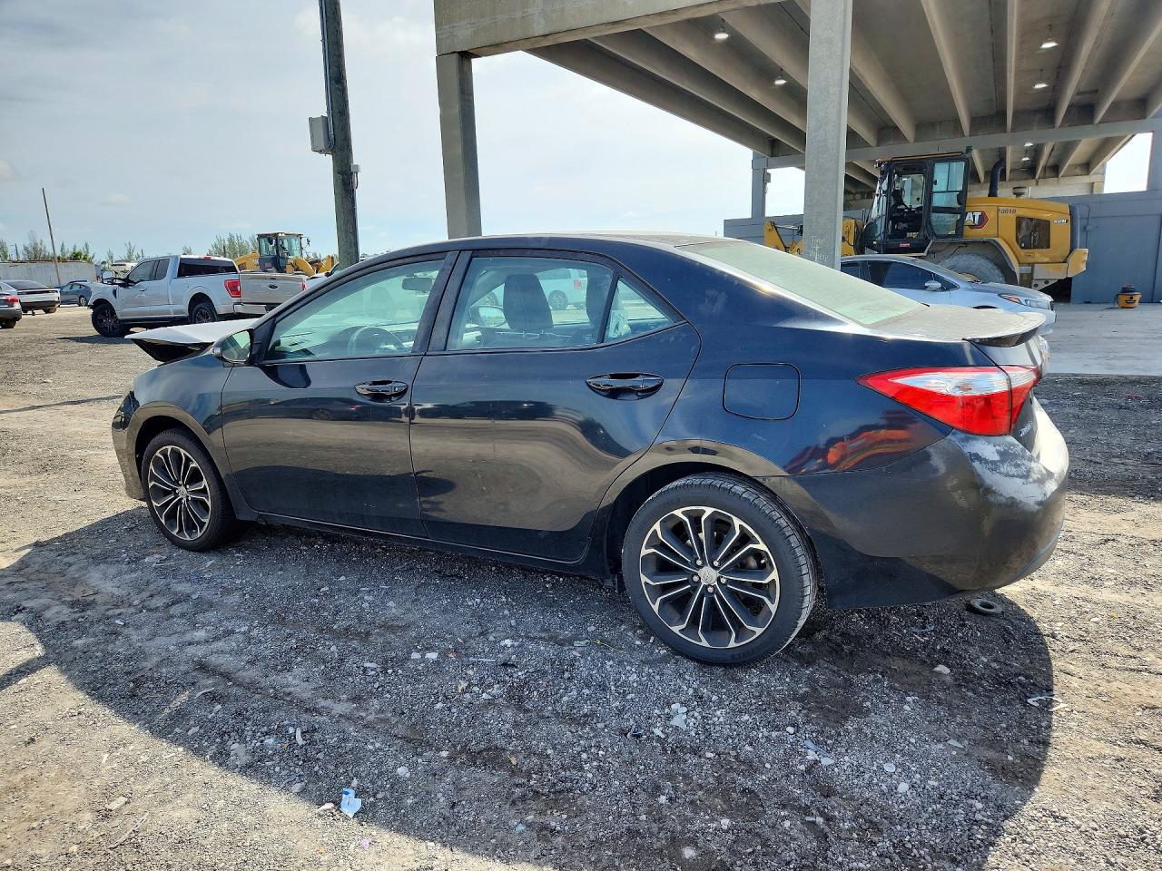 2016 TOYOTA COROLLA S PLUS photo 3