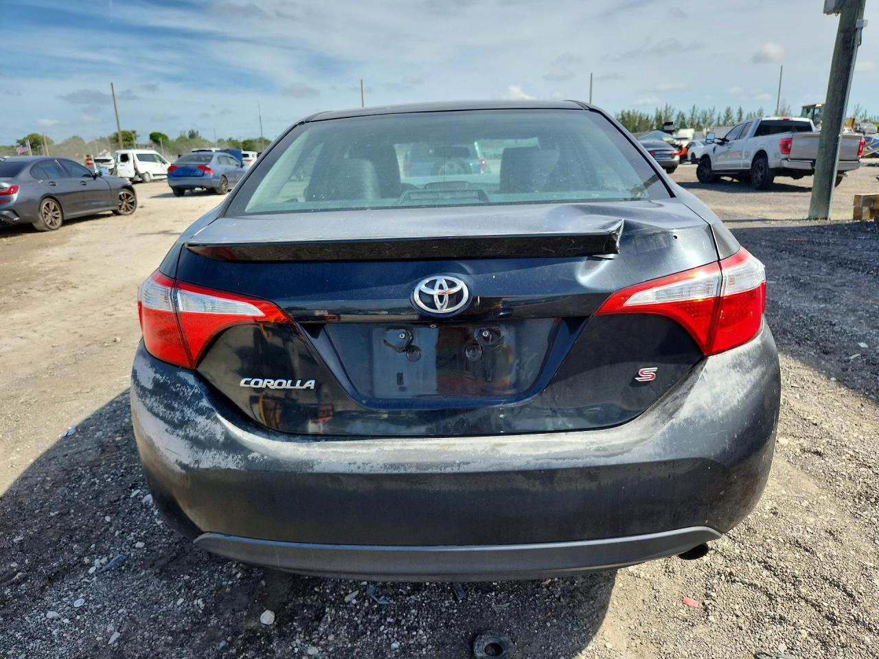 2016 TOYOTA COROLLA S PLUS photo 11