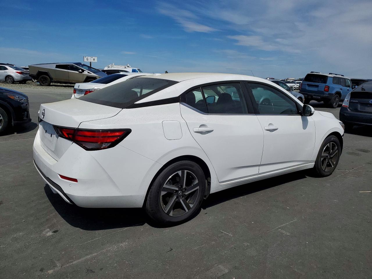 2025 NISSAN SENTRA SV photo 5