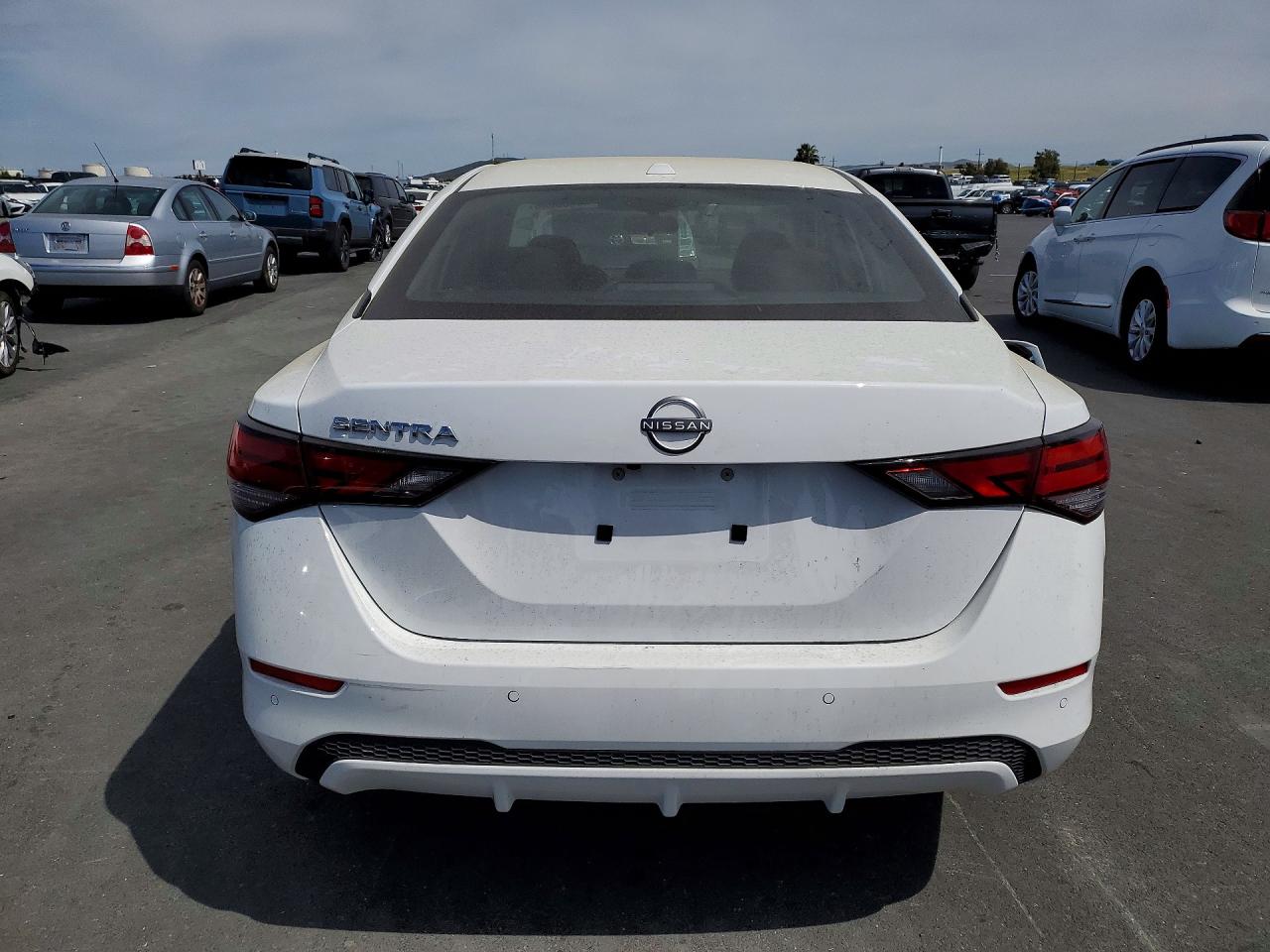 2025 NISSAN SENTRA SV photo 11