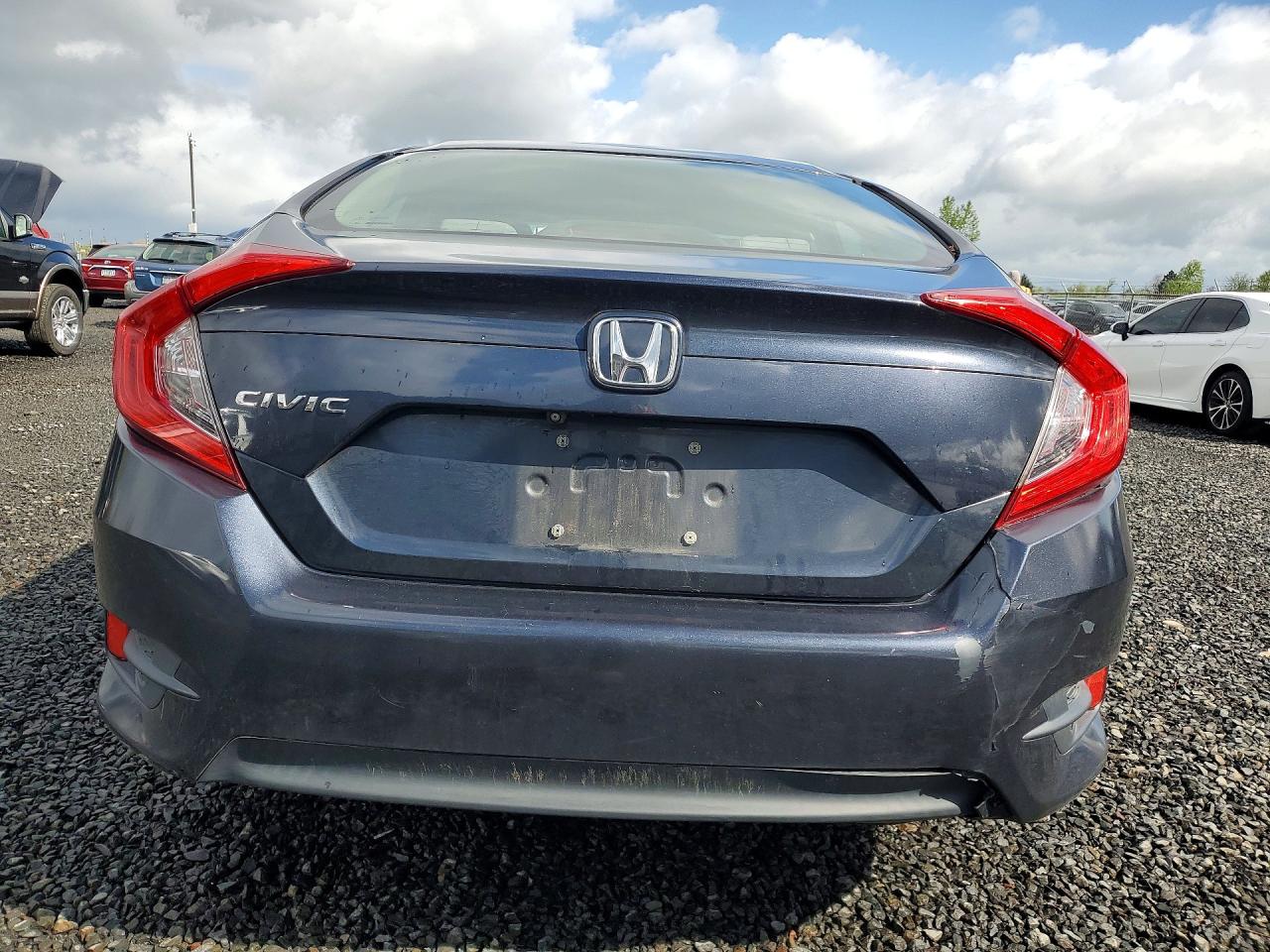 2017 HONDA CIVIC LX photo 16
