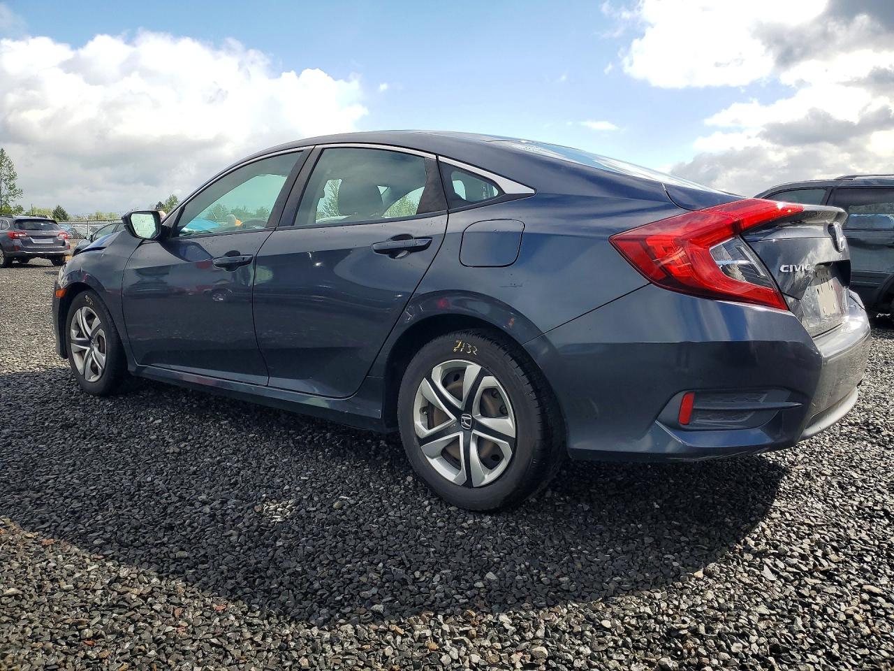2017 HONDA CIVIC LX photo 4